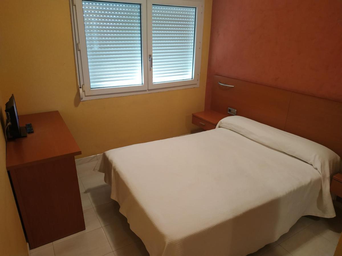 Hotel Dinajan Villanueva De Arosa Kültér fotó